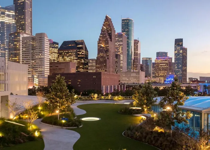 Contemporary Downtown Houston Your Home Base For City Adventures!